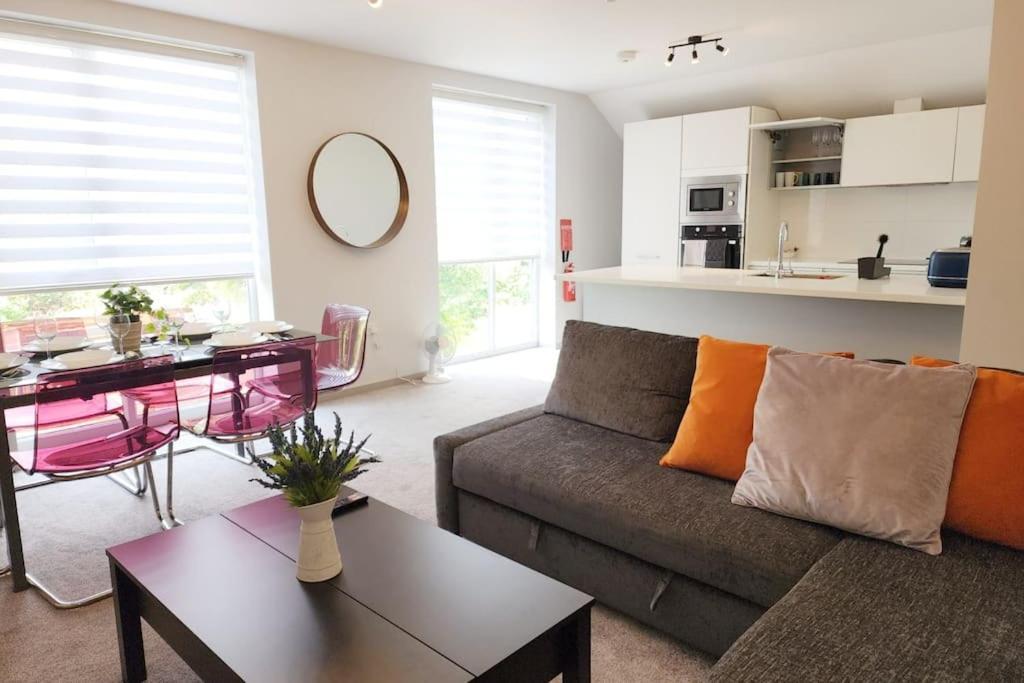Horizon House, Modern 2-Bedroom Flat 2, Parking, Netflix, オックスフォード エクステリア 写真